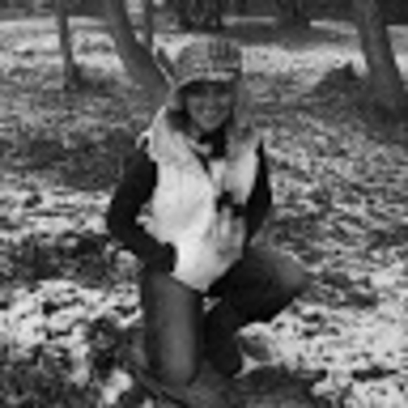 Meet your Posher, Trista - Picture 1 of 1